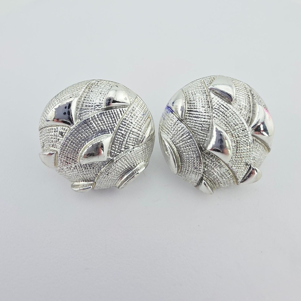 Vintage 1950s CORO Button Earrings Textured Modernist Screw-Back Silver Plate 1"